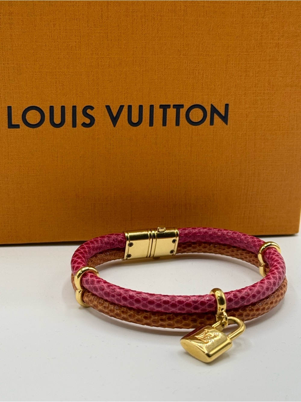 Louis Vuitton Keep it Twice double wrap Lizard Brcelet size 7.5”